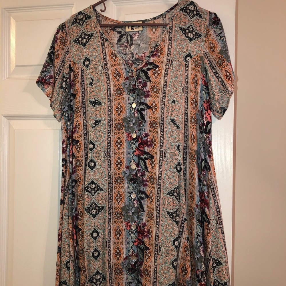 Dress - Picture 1 of 1
